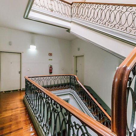 Chiado 2 Bedroom Elegant Apartment ลิสบอน ภายนอก รูปภาพ
